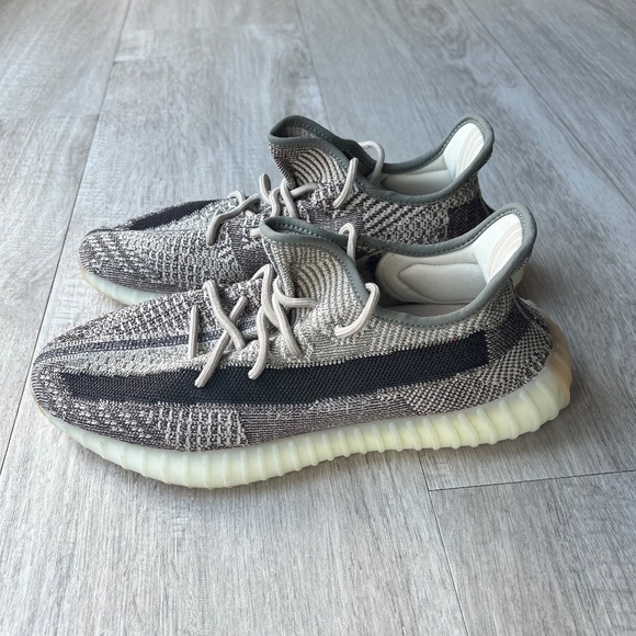 Adidas Yeezy Boost 350 V2, Men’s size 12, Zyon - Picture 9 of 13